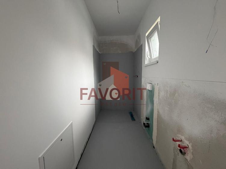 Duplex cu 3 camere cu Canalizare în Sânmihaiu Român