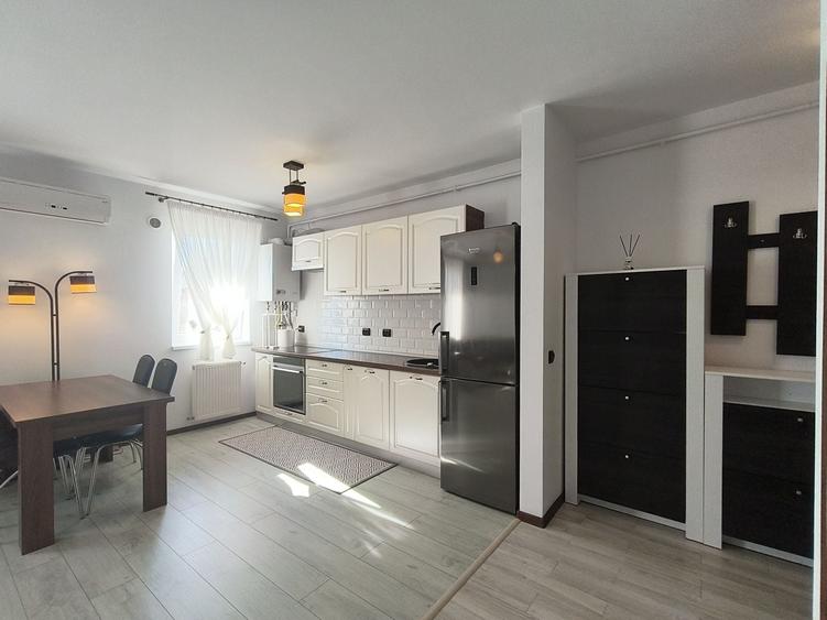 Apartament cu 2 camere decomandat în Lazaret