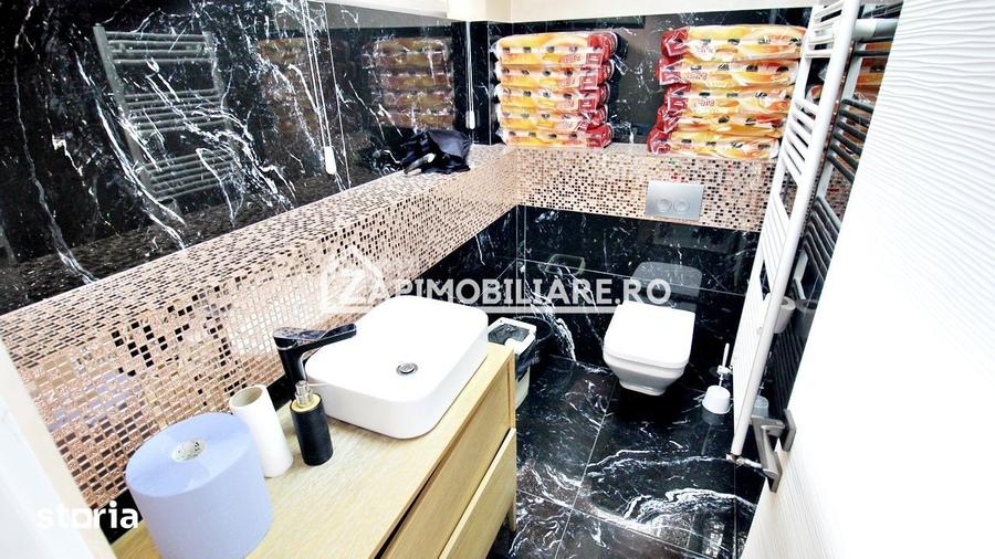 Spațiu comercial, de 220 mp, în Central
