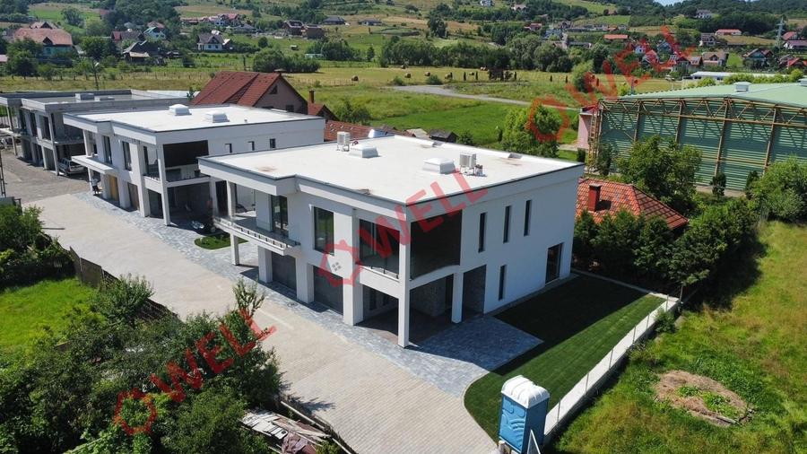 Duplex cu 3 camere cu Teren 300 Mp în Sovata