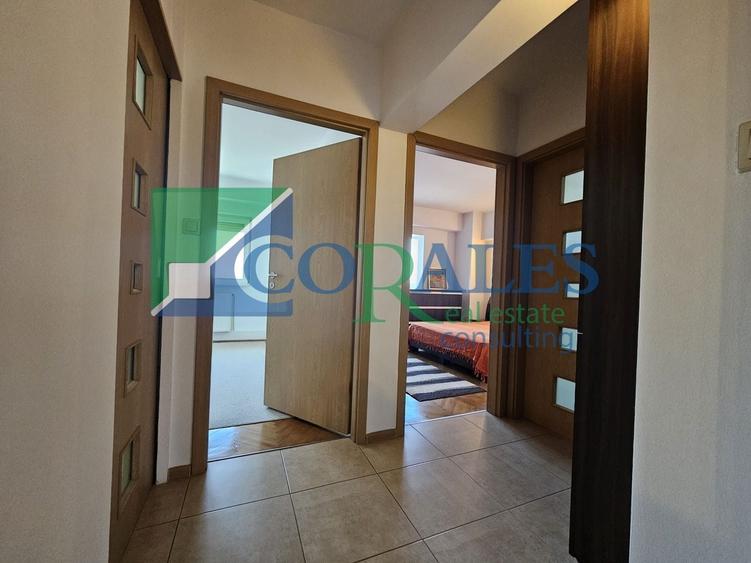 Apartament cu 3 camere decomandat, mobilat în Aradului