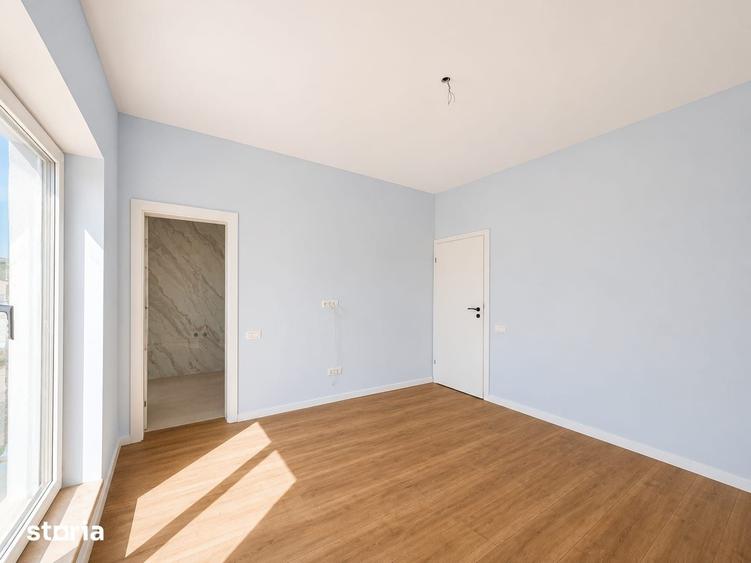 Casă cu 4 camere cu Teren 543 Mp în Cumpăna