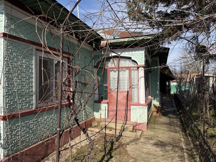 Casă cu 4 camere în Viișoara