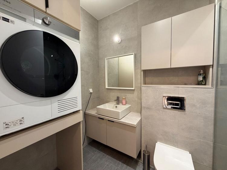 Casă cu 5 camere cu Canalizare în Pipera