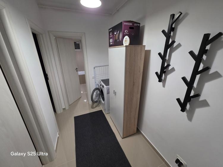 Apartament cu 2 camere decomandat în Roșu