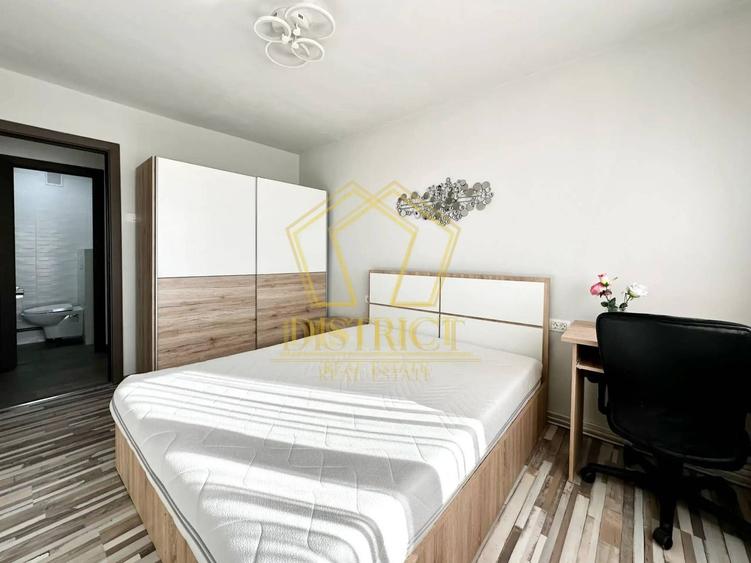 Apartament cu 3 camere decomandat în Complex Studențesc