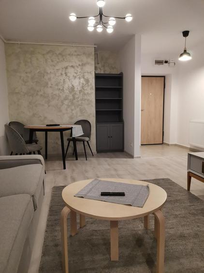 Apartament cu 2 camere semidecomandat în Theodor Pallady