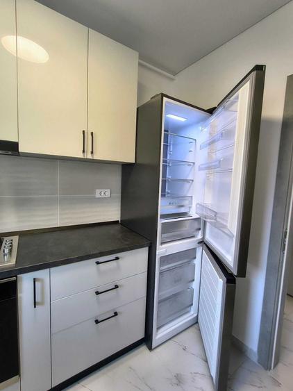 Apartament cu 2 camere semidecomandat în Apărătorii Patriei