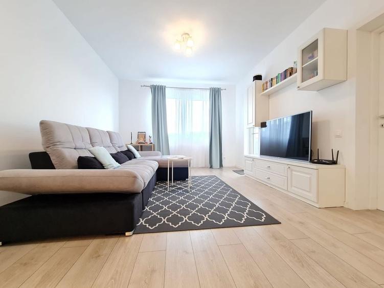 Apartament cu 2 camere decomandat în Central