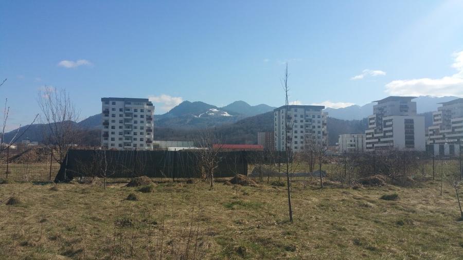 Teren Construcții intravilan de 900 mp, în Noua