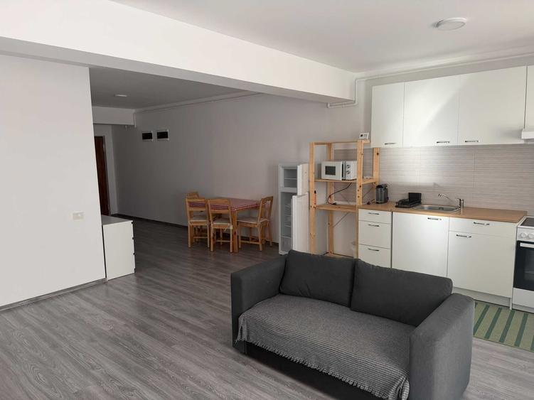 Apartament cu 2 camere în Triaj