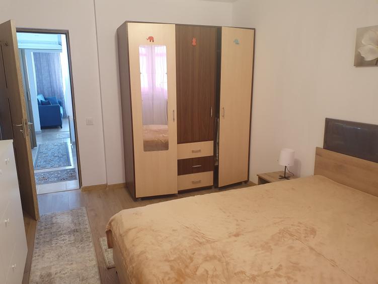 Apartament cu 2 camere decomandat în Drumul Taberei