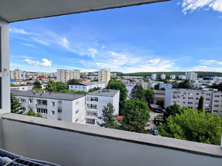 Apartament cu 2 camere decomandat în Florești