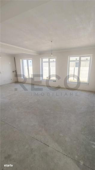 Casă cu 3 camere cu Teren 500 Mp în Sântandrei