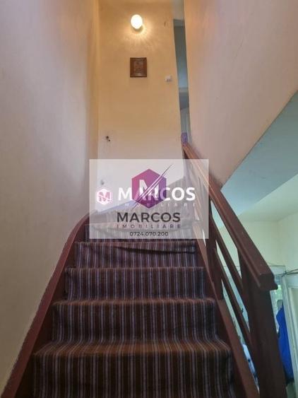 Duplex cu 5 camere cu Canalizare în Luncă