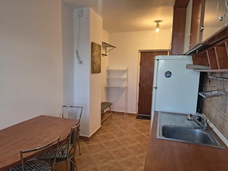 Apartament cu 2 camere decomandat, mobilat în Iancului