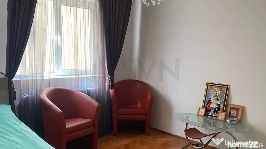 Casă cu 9 camere cu Teren 500 Mp în Băneasa