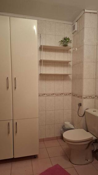 Garsonieră decomandată în Central