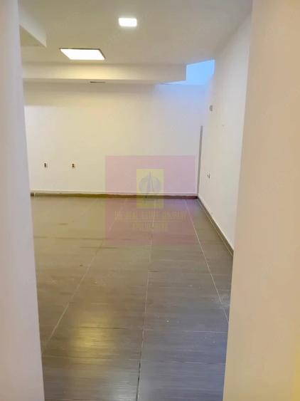 Spațiu comercial, de 106 mp, în Sebastian