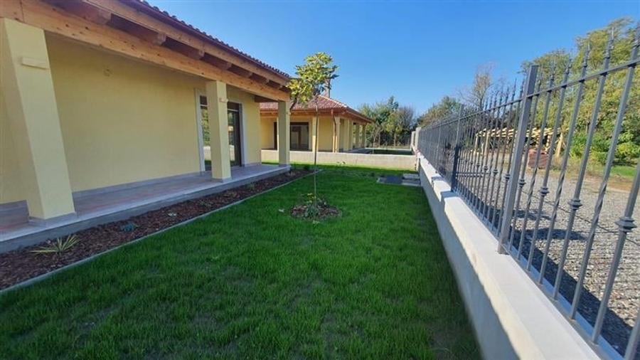 Casă individuală cu 4 camere cu Teren 750 Mp în Sângeorgiu de Mureș