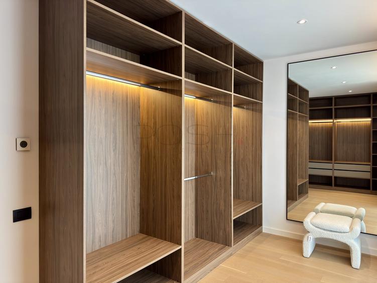 Apartament cu 4 camere decomandat, mobilat în Herăstrău