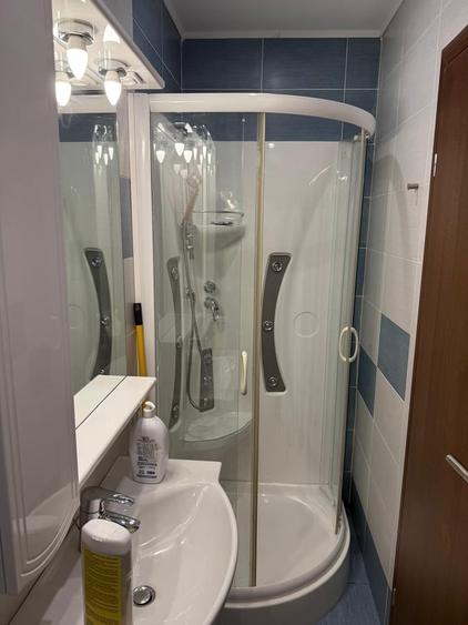 Apartament cu 3 camere decomandat în Mărgeanului
