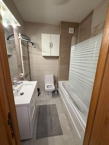 Apartament cu 2 camere decomandat în Est