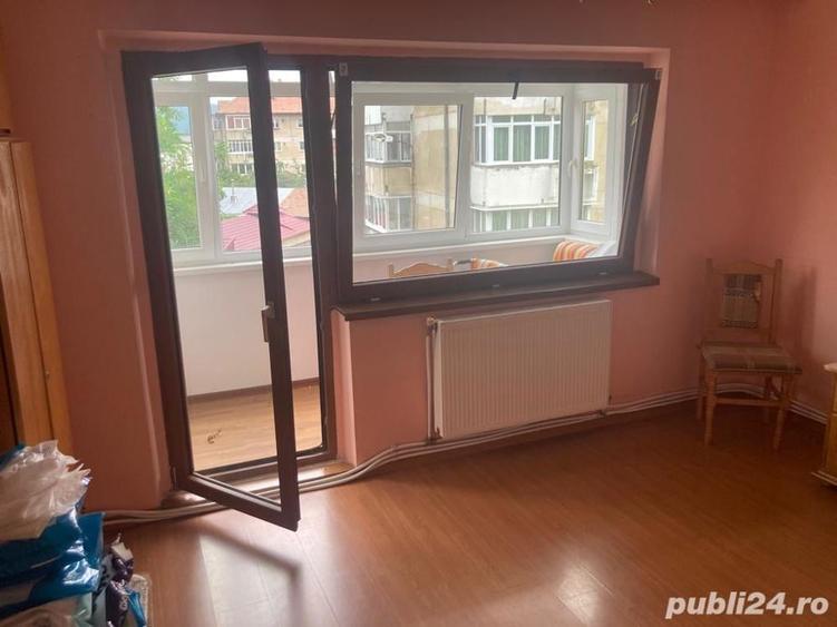 Apartament cu 2 camere decomandat în Coman