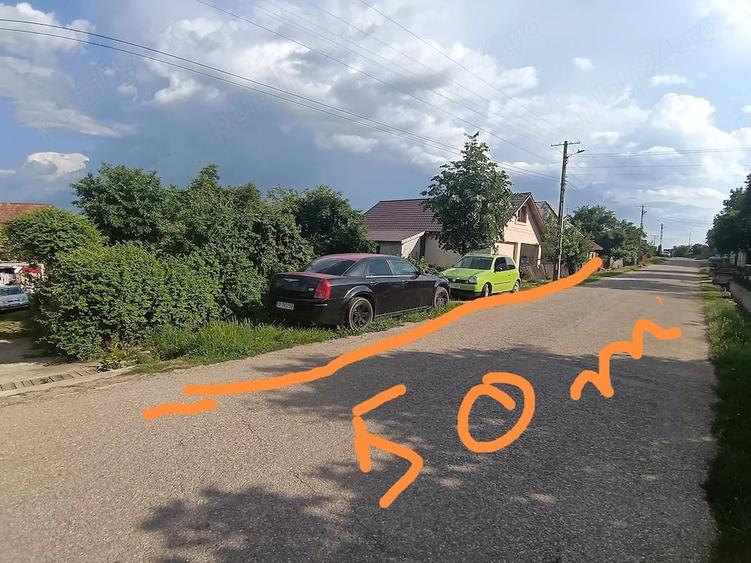 Casă cu Teren 2500 Mp în Central
