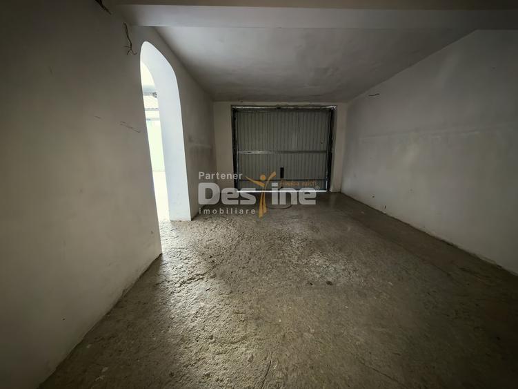 Casă individuală cu 6 camere cu Garaj în Hilița