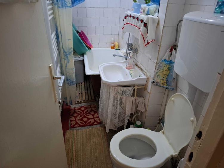 Apartament cu 2 camere decomandat în Micro 19