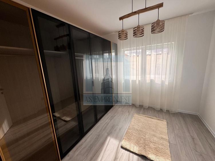Duplex cu 4 camere cu Canalizare în Sânpetru
