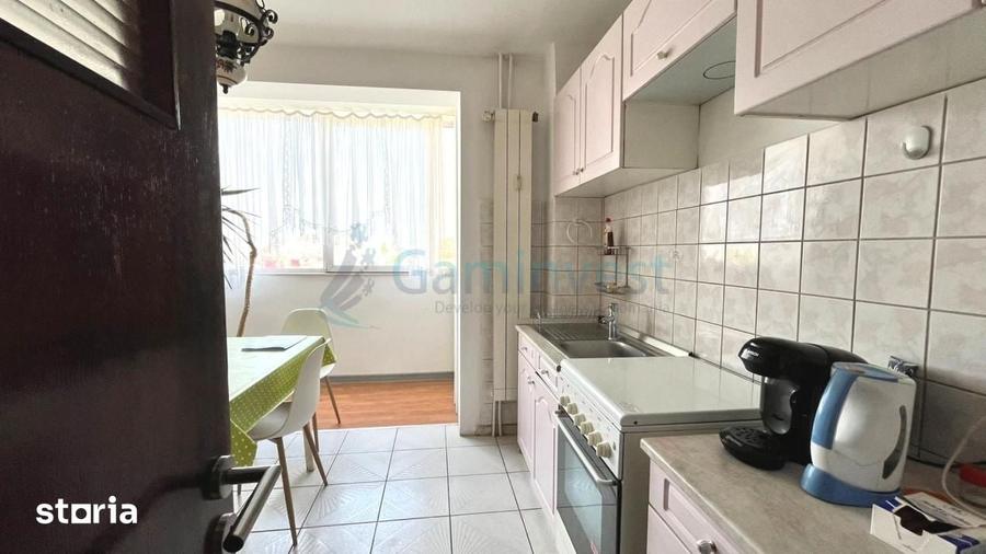 Apartament cu 4 camere în Rogerius