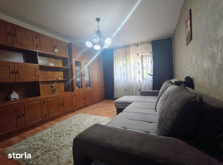 Apartament cu 3 camere decomandat, mobilat în 1 Mai