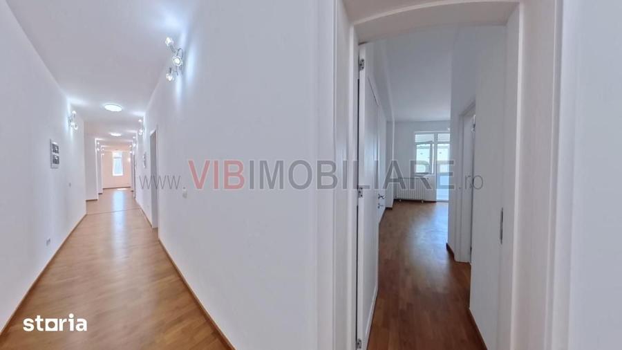 Apartament cu 5 camere în Pieptănari