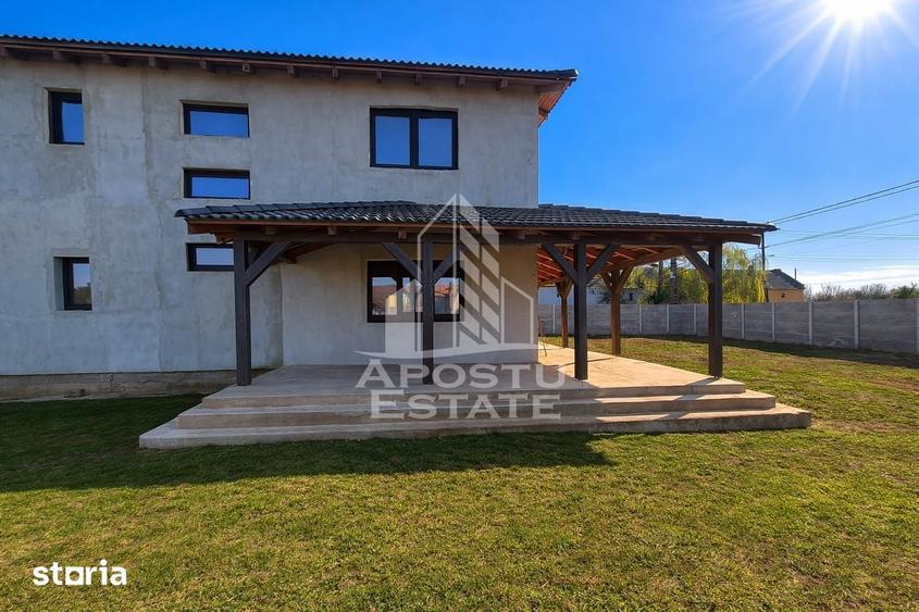 Casă cu 6 camere cu Teren 877 Mp în Biled