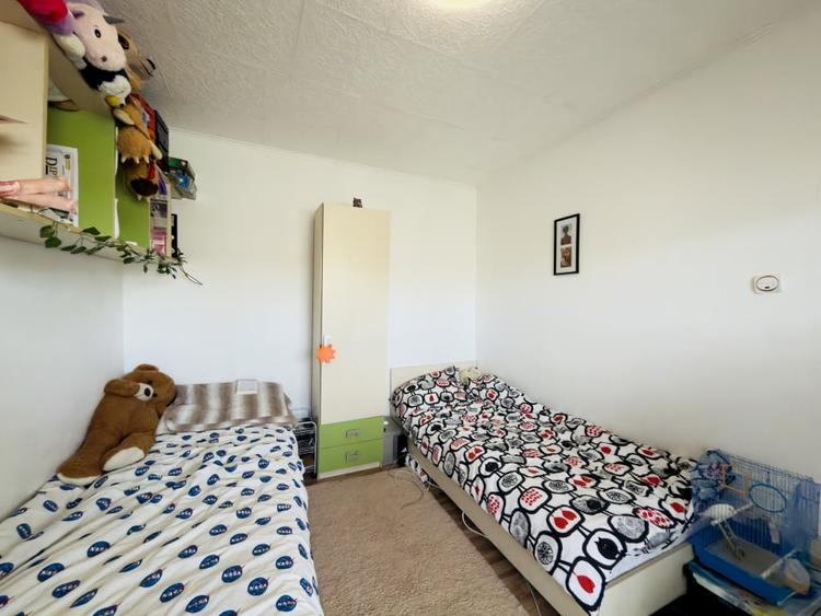 Apartament cu 2 camere nedecomandat, mobilat în Dâmbovița