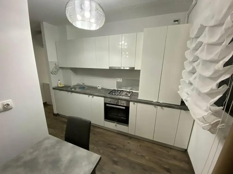 Apartament cu 2 camere decomandat, mobilat în Aviației