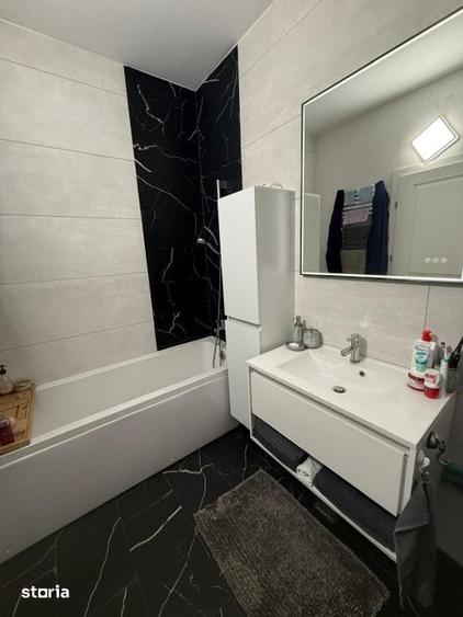 Apartament cu 3 camere în Calea Severinului
