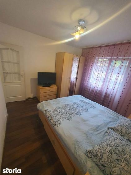 Apartament cu 2 camere, mobilat în Central