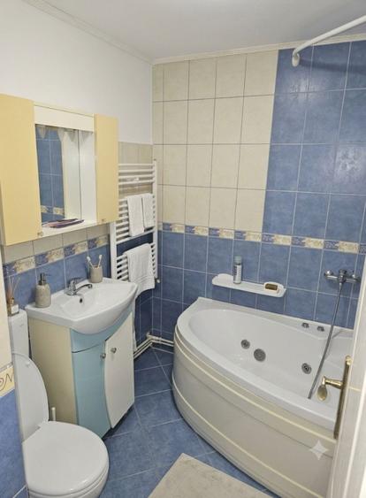Apartament cu 4 camere semidecomandat în Orizont