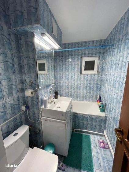 Apartament cu 3 camere semidecomandat în Brazda lui Novac