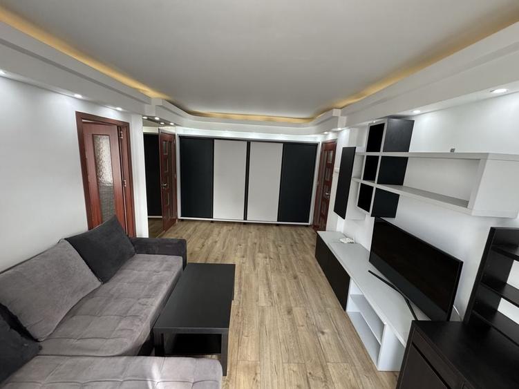 Apartament cu 2 camere semidecomandat în Romană