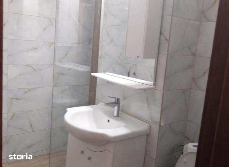 Apartament cu 3 camere în Alexandru cel Bun