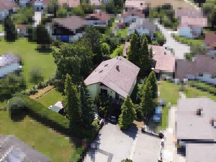 Casă cu 4 camere în Sud
