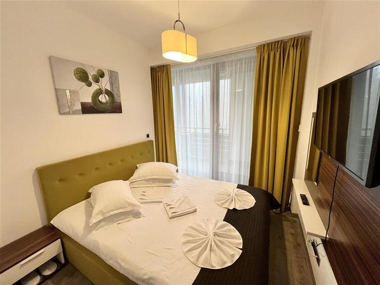 Apartament cu 3 camere decomandat, mobilat în Poiana Brașov