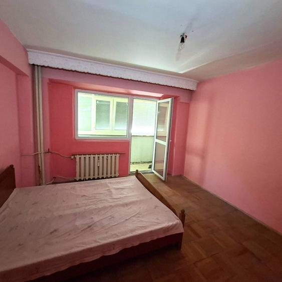 Apartament cu 3 camere decomandat în Ultracentral