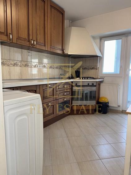 Apartament cu 2 camere decomandat, mobilat în Universitate