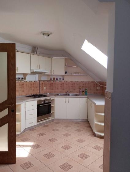 Apartament cu 4 camere în Horodnic
