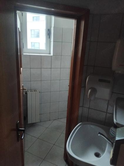 Spațiu comercial, de 75 mp, în Ultracentral